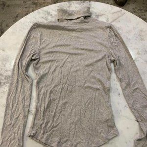 Aritzia Sunday best gray turtleneck - size small